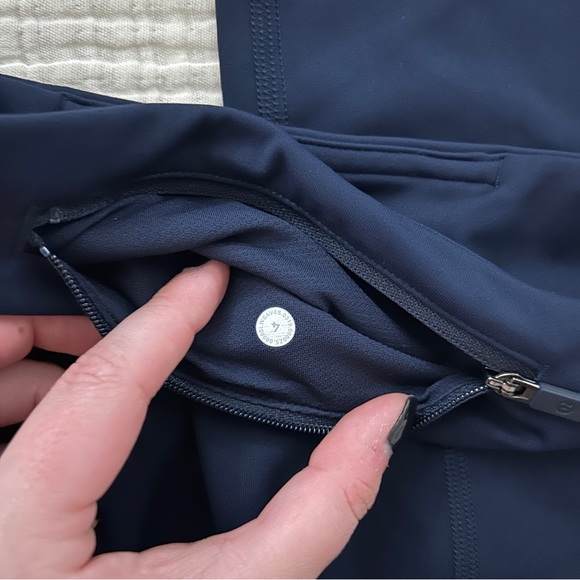 NEW Lululemon Align Crop Legging - Picture 4 of 6